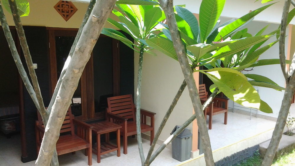 Family Garden Homestay Mangsit Eksteriør bilde