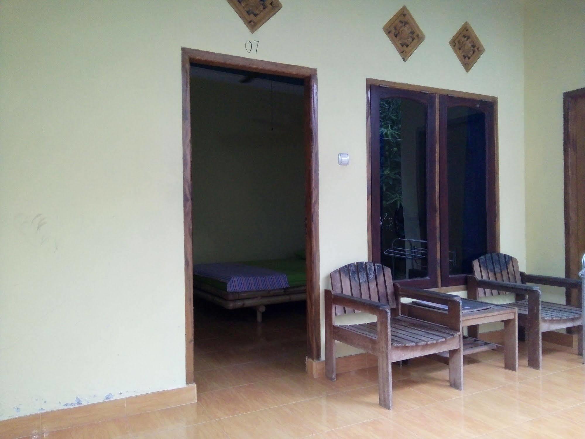Family Garden Homestay Mangsit Eksteriør bilde