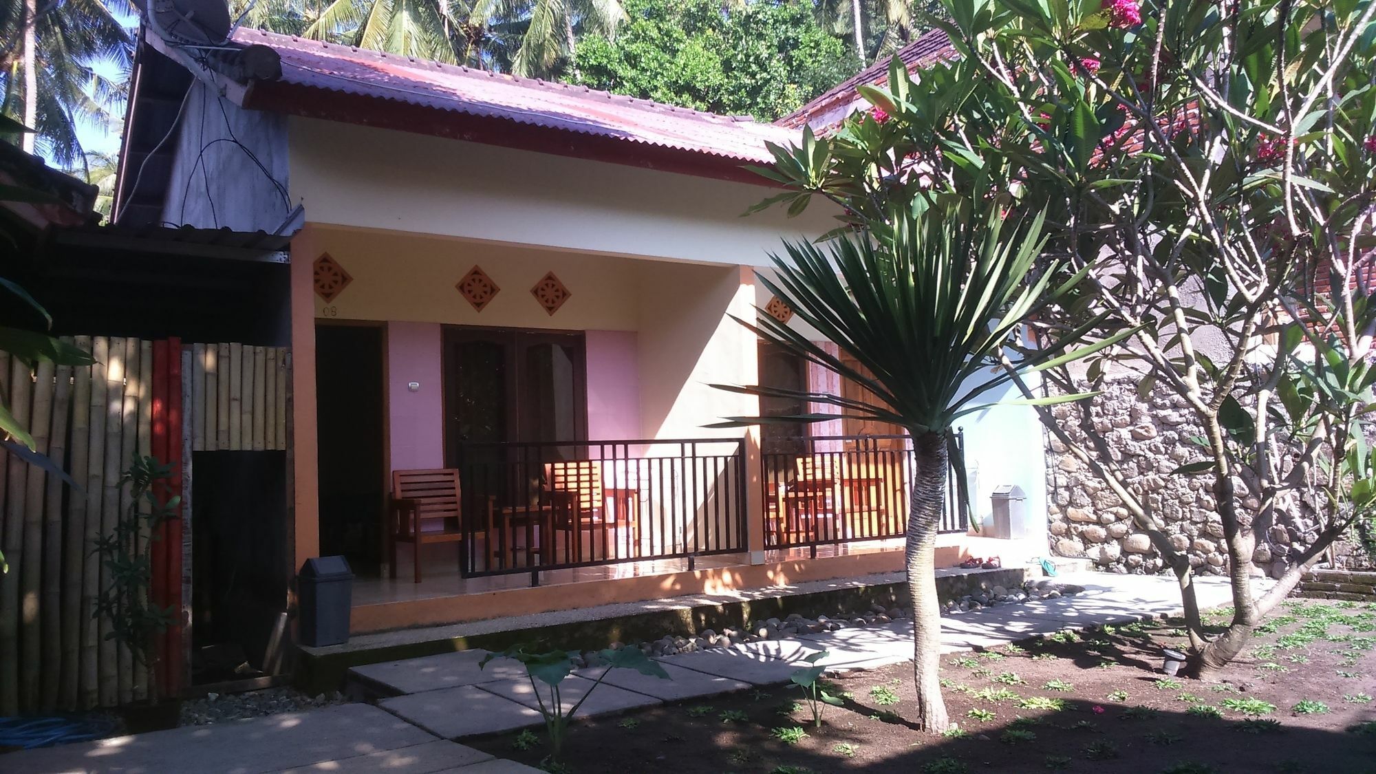 Family Garden Homestay Mangsit Eksteriør bilde